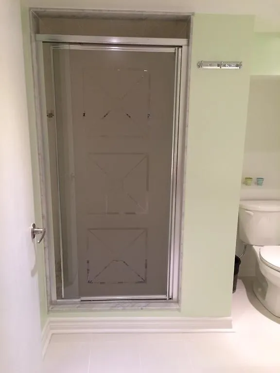 Toronto Garden Inn 3*,