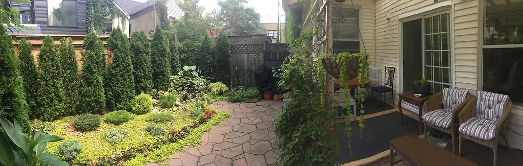*** Bed & Breakfast Toronto Garden Inn Canada