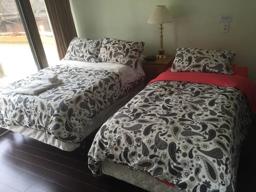 *** Bed & Breakfast Toronto Garden Inn Canada
