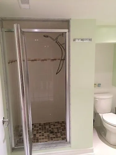 Toronto Garden Inn