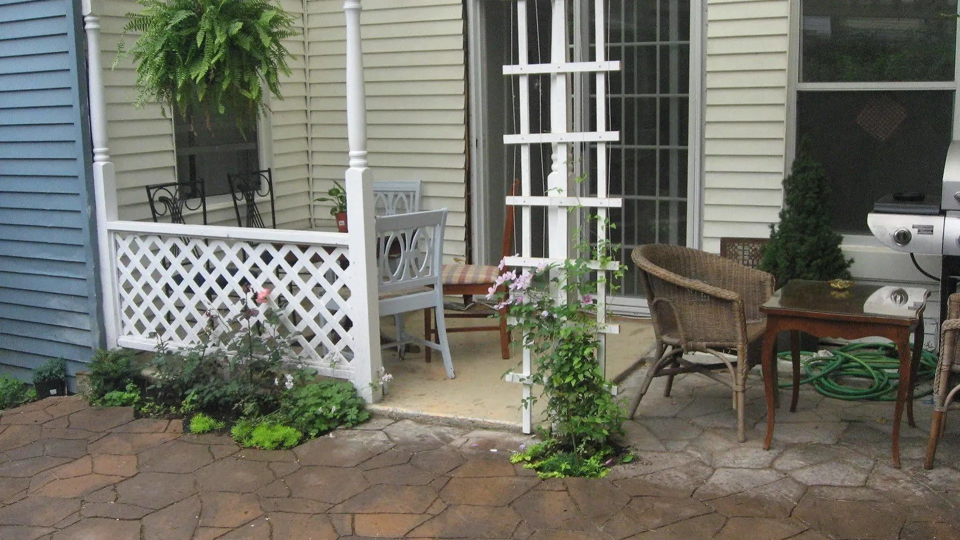 Toronto Garden Inn 3*,